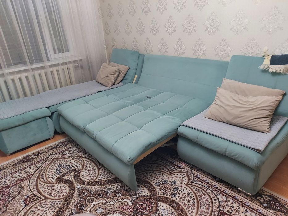 Диван 4 метра  .