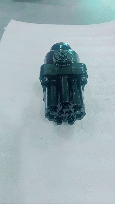 P7-63 —поршневой гидронасос.