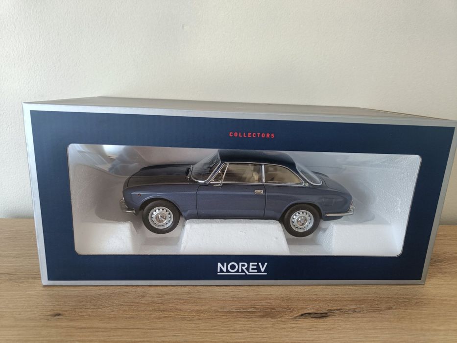 Alfa Romeo 2000gtv, Norev 1:18