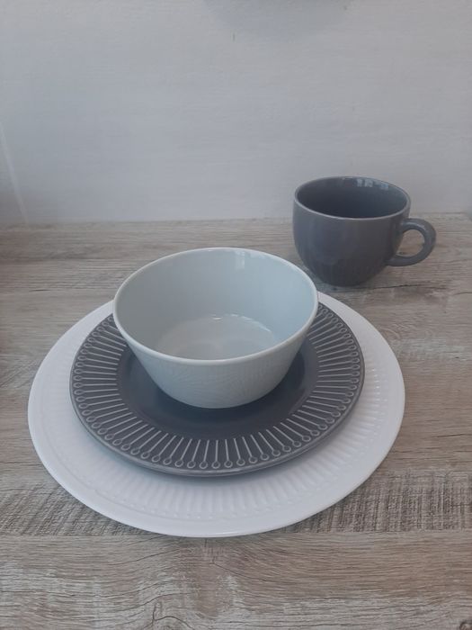 Наборы из тарелок