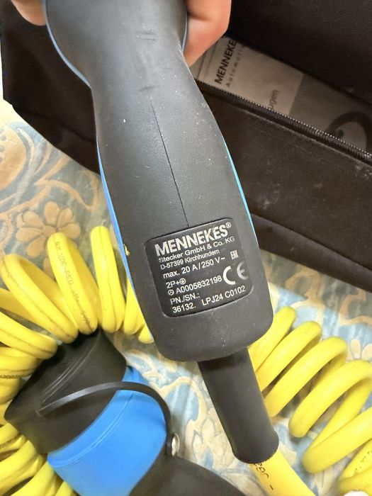 Cablu AC de incarcare pentru masini electrice Mennekes