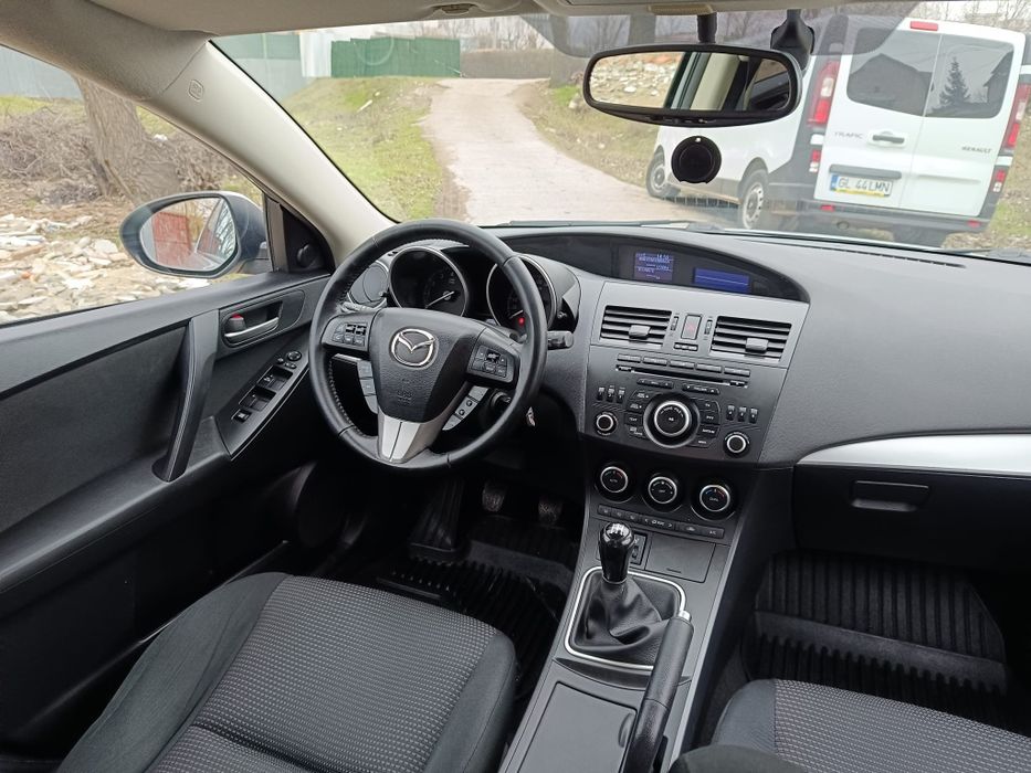 Mazda 3 1.6 benzina 105 cp an 2013 rar efectuat