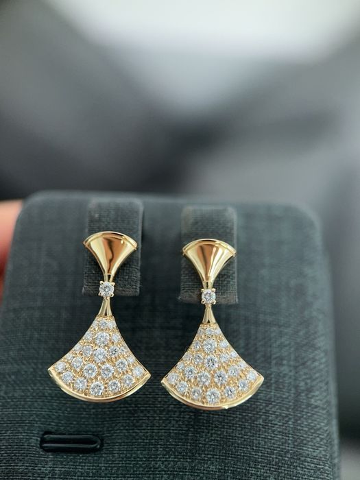 Златни обеци Bvlgari Divas’ Dream – 18K злато, Lab-Grown диаманти