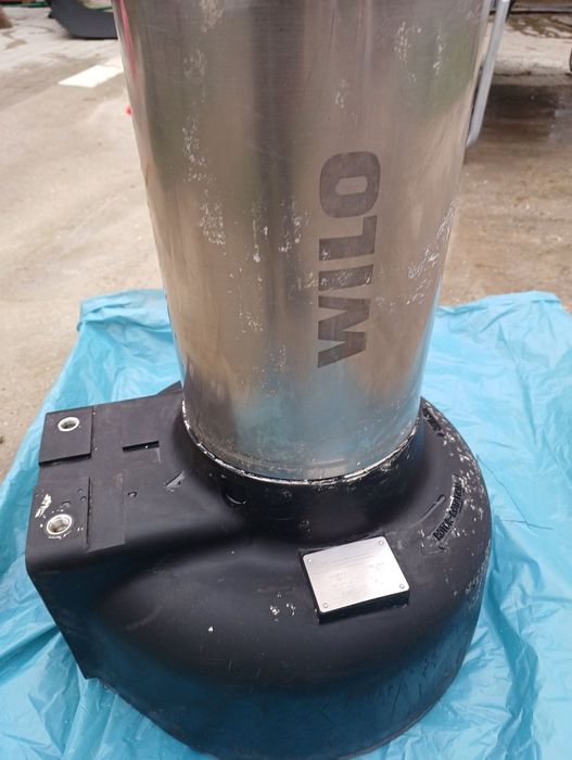 Vând Pompa submersibila ape uzate Wilo,debit foarte mare,180mc/h