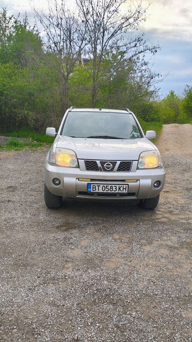 Продавам Nissan Xtrail 2.5 бензин