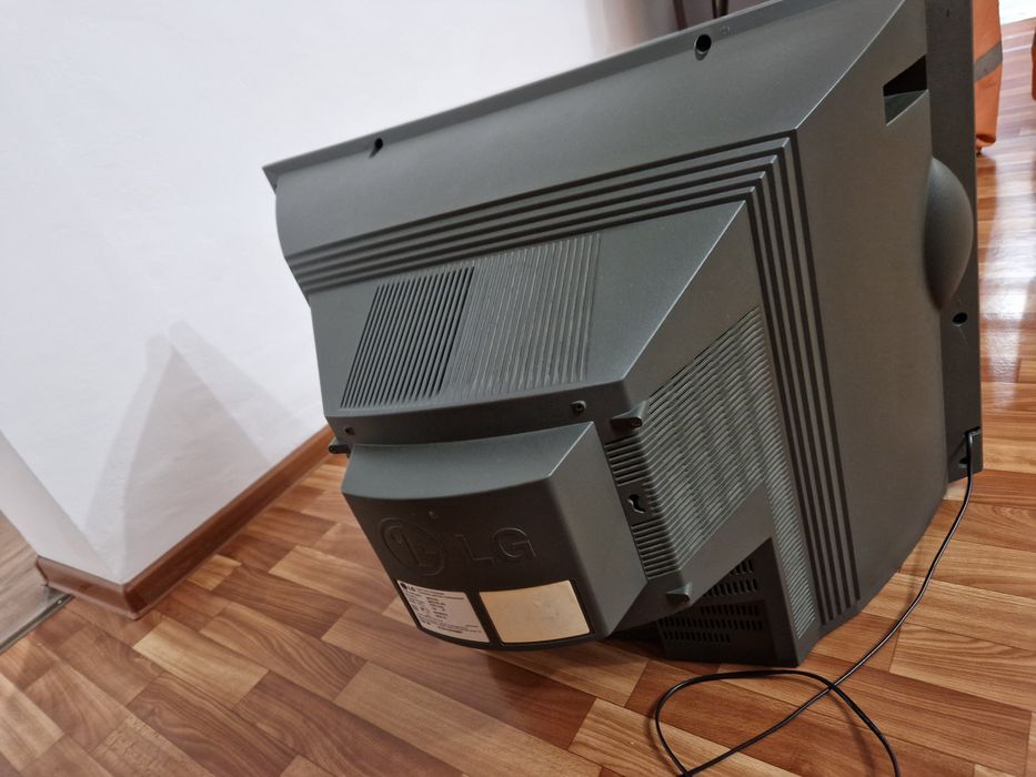 Продам телевизор