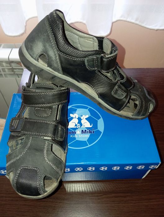 Сандали за момче