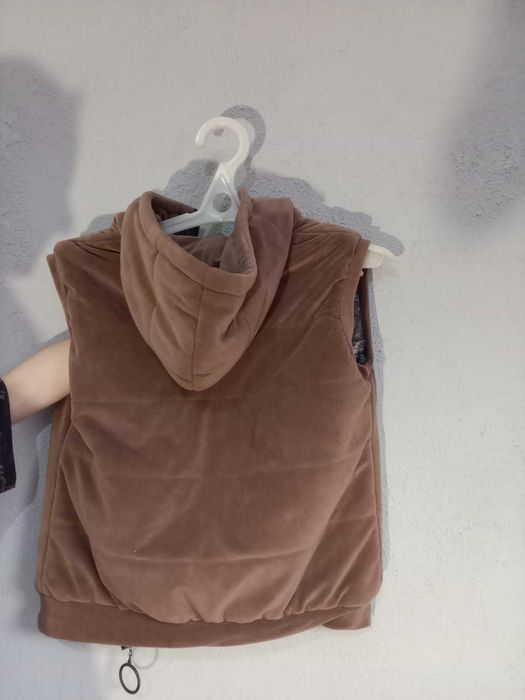 Жилетка осенняя теплая