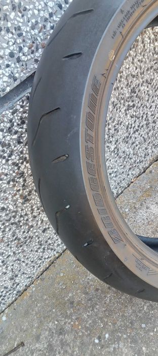 Гума Bridcestone 180/55ZR/17 M/S