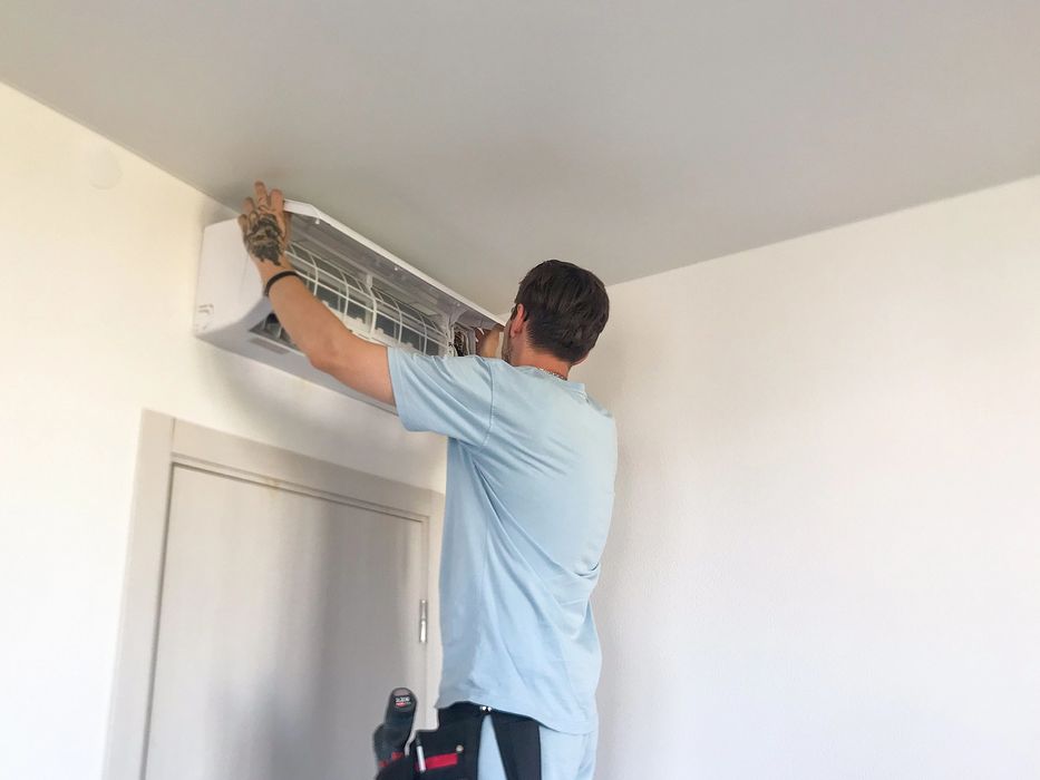 Монтаж кондиционера установка ремонт заправка фреон