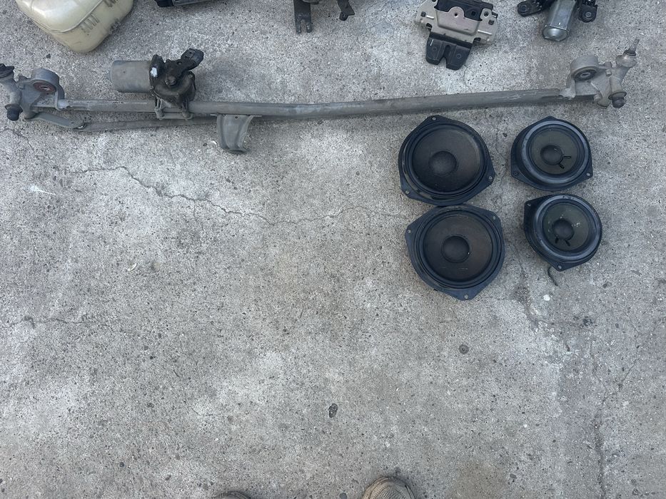 Опел зафира б някои части