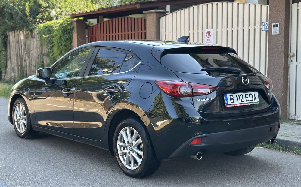 Mazda 3 Hatchback 2014