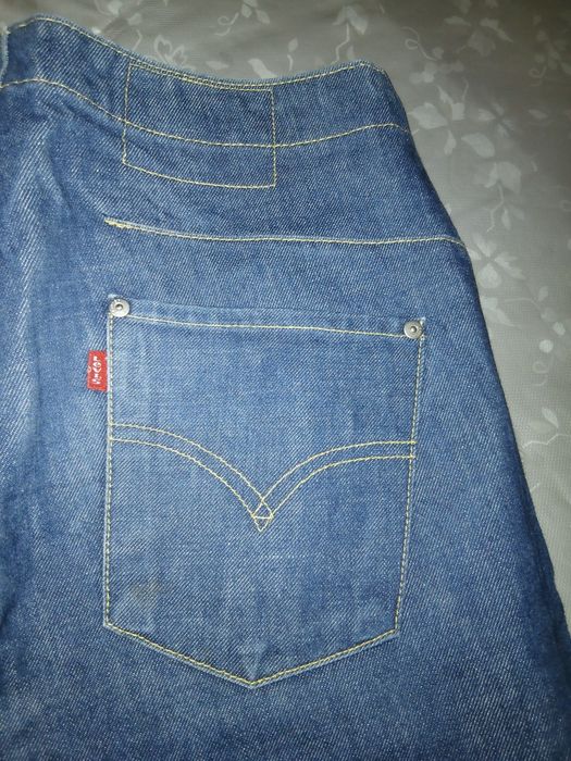 blugi LEVIS originali