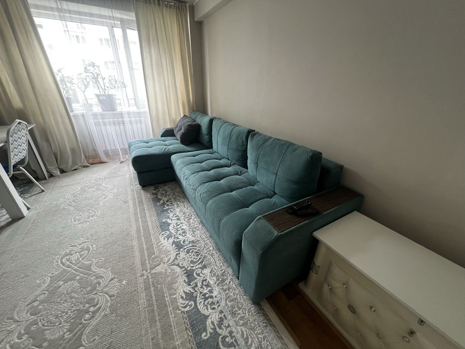 Диван б/у в хорошем состоянии