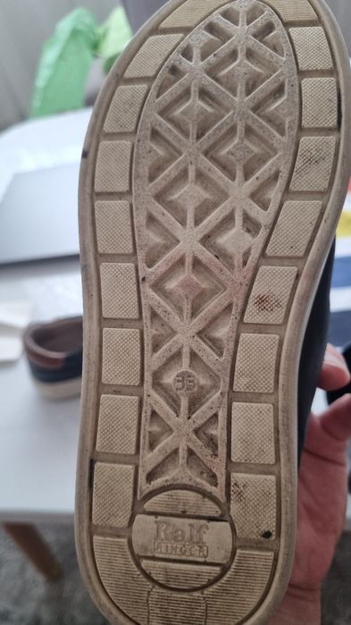 Продаю слипоны для мальчика