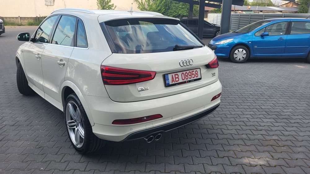 Vând Audi Q3 S-line Quattro 4X4 motor 2 L diesel euro 5 cutie automată 7+1 viteze numere rosii valabile(OFER FISCAL PE LOC) recent adus din Germania i