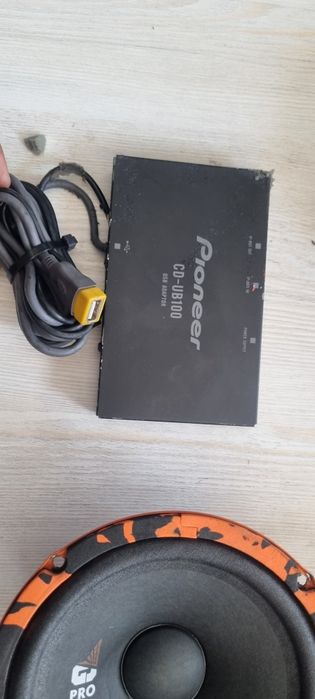 Pioneer. Carrozzeria SD-UB100. USB ADAPTOR