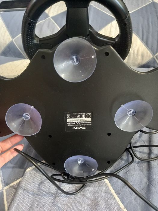 Руль игровой в отличном состоянии