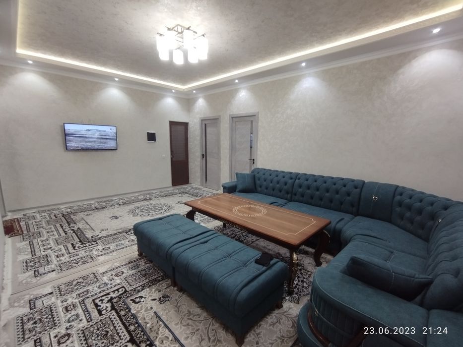 Oqtoshda oilaviy dacha