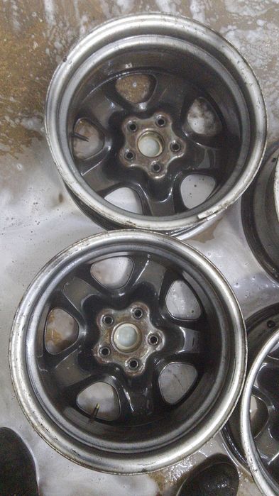 Продаю комплект дисков на 16