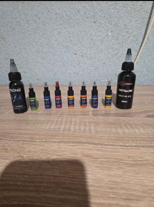 Kit complet de tatuat
