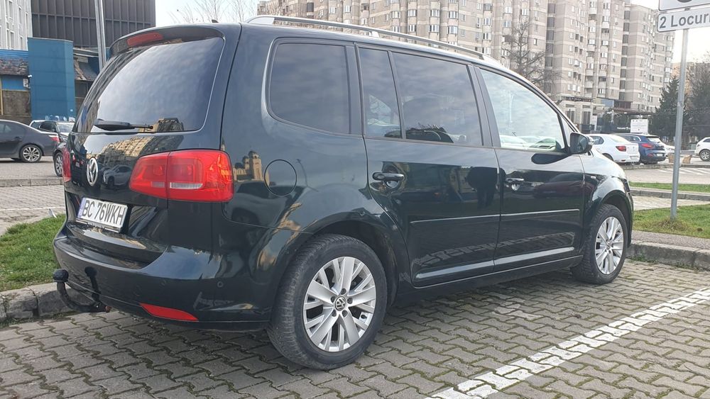 VOLKSWAGEN Touran 2015 — imagine 4