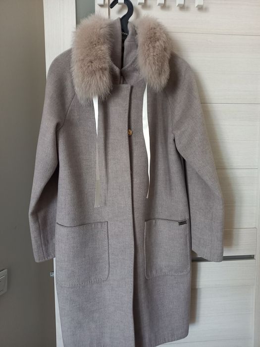 Продам в хорошем состоянии Польто осень-весна