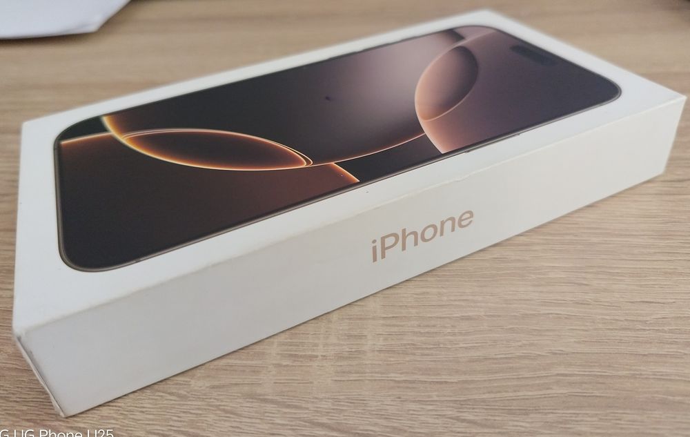 Iphone 16 pro max Desert Titanium