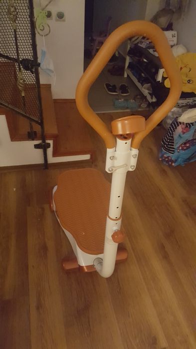 Aparate fitness, picioare, surfer