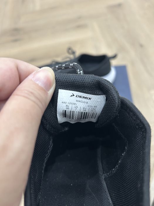 Кроссовки демикс 38 размер