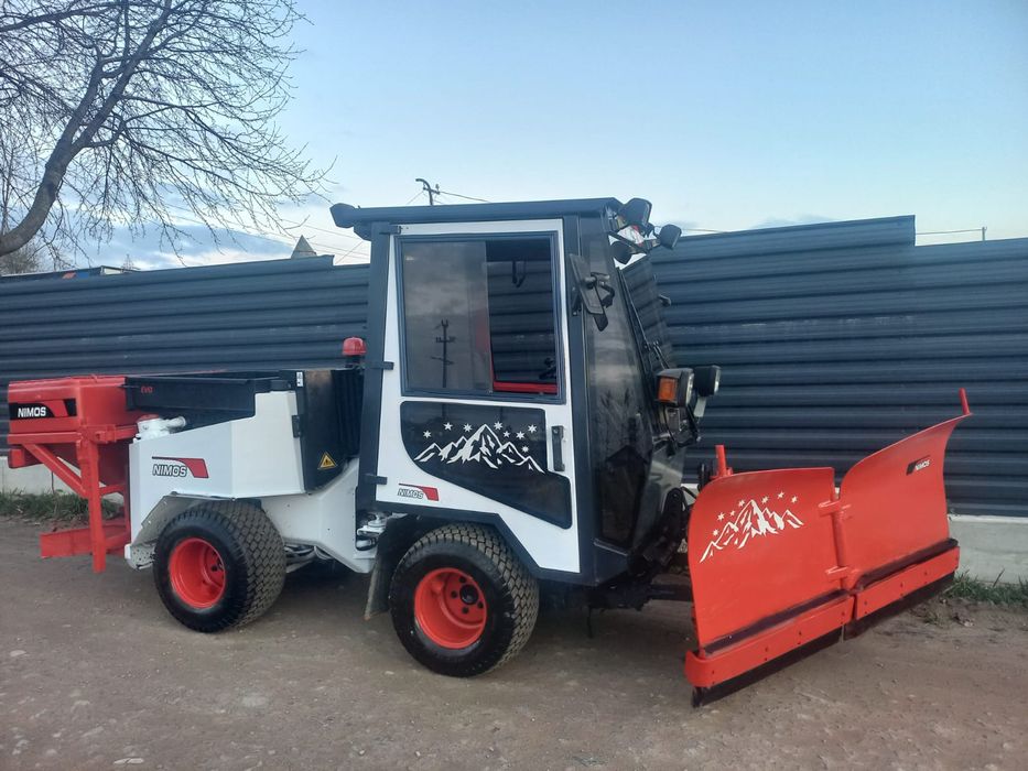 Mașina zăpadă lama zăpadă sararita Nimos 4x4 ( unimog multicar )