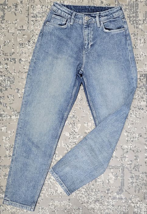 Jeans fete H&M  mărime 140