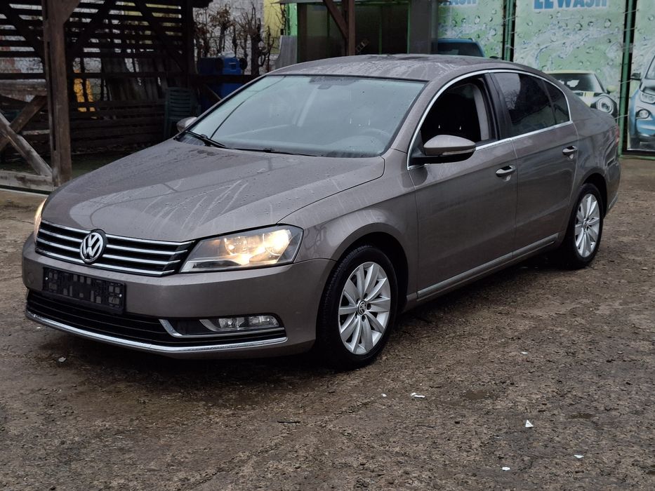VW Passat B7-2012-Limusine