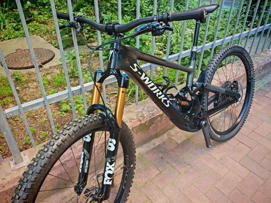 Bicicleta electrica full suspension carbon Specialized S-works Turbo Kenevo SL AXS S3 stare impecabila 940 km