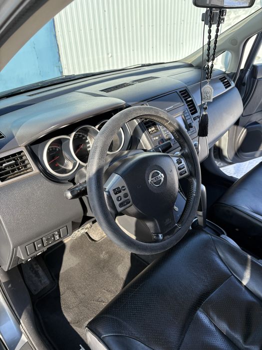 Продам автомашину Ниссан