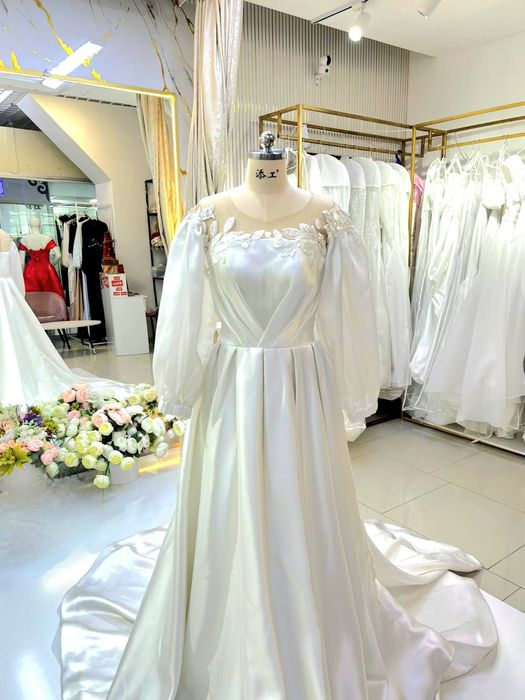 Свадебное платье