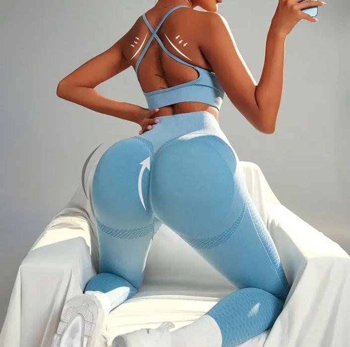 Женский спортивный комплект для зала