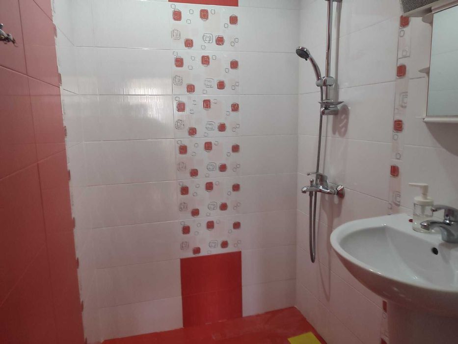 Дава се под наем Тристаен апартамент в Стара Загора, Център - 75 кв.м за 357 € - Снимка #7