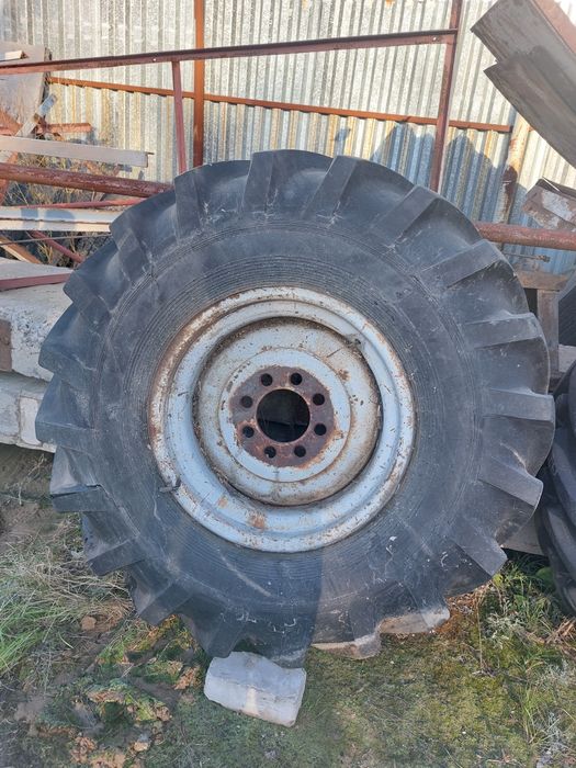 Продам колеса на комбайн