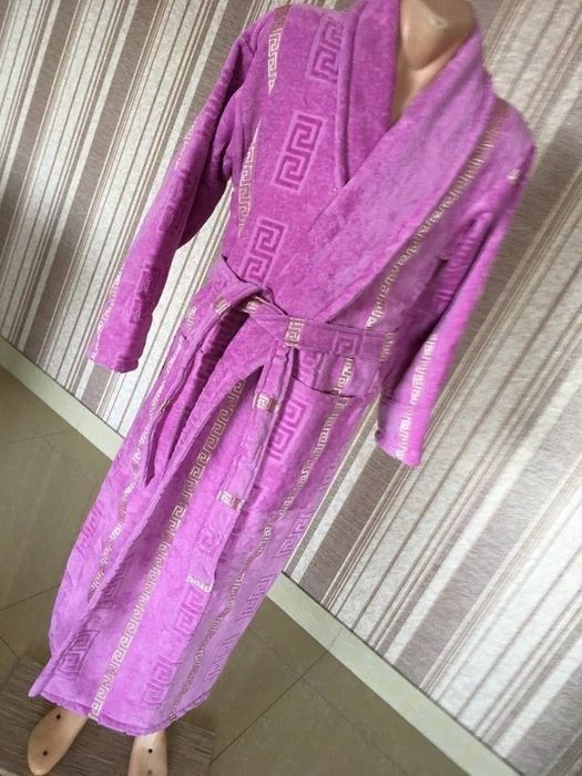 Banniy xalat xar xil ranglari bor