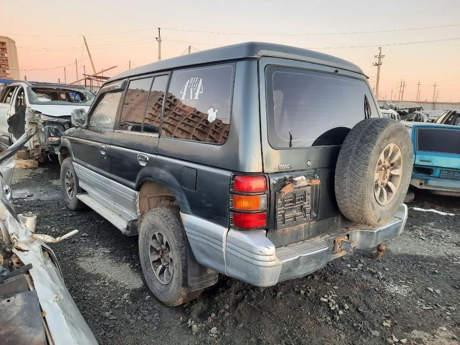 Авторазбор Митсубиси Паджеро 1994 года 2.5 диззель