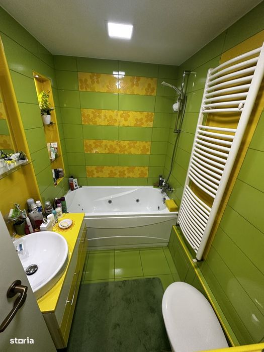 Apartament de vanzare 3 camere,parcare, 60 mp, Cart 1 Mai, Dej