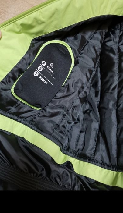 Geaca ski AST cu sistem RECCO