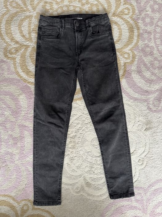 Blugi. Zara. 164