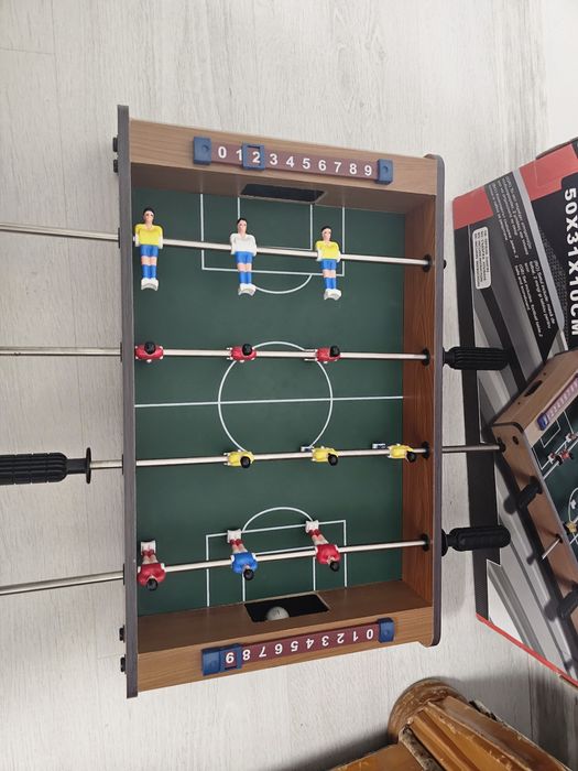 Masa/ tabla de fotbal cu 12 jucători
