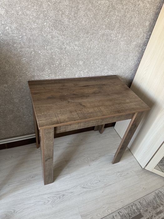 Журнальный столик