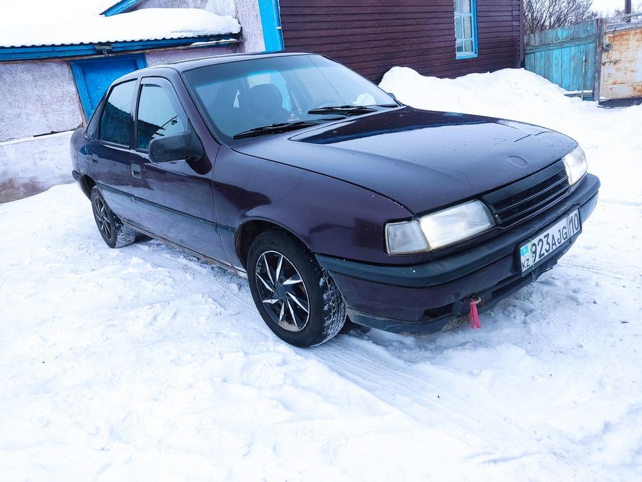 Опель Вектра седан 1.6