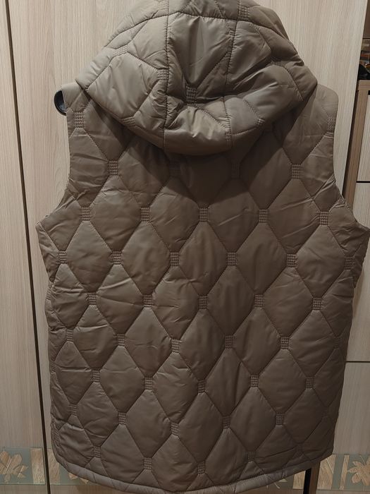 Продам! Новый женский жилет!