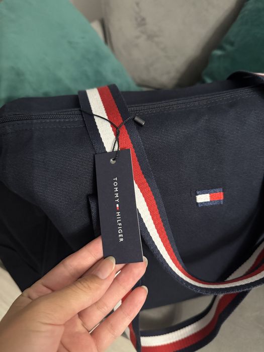 Сумка Tommy Hilfiger
