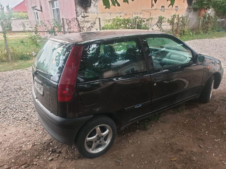 vând  fiat punto